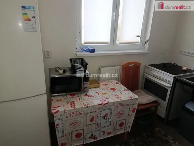Pronájem rodinného domu, Lety, U viaduktu, 110 m2