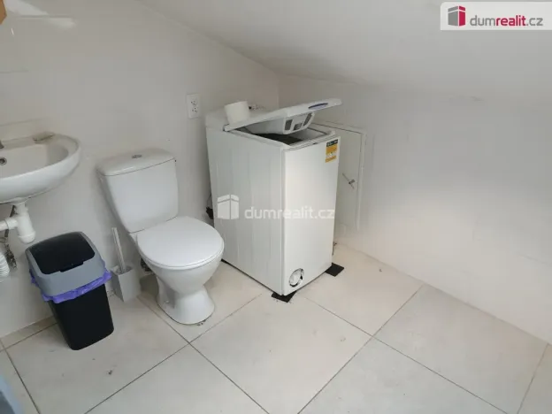 Pronájem rodinného domu, Lety, U viaduktu, 110 m2