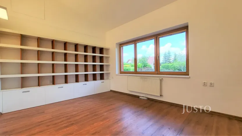 Prodej rodinného domu, Čížová - Topělec, 346 m2