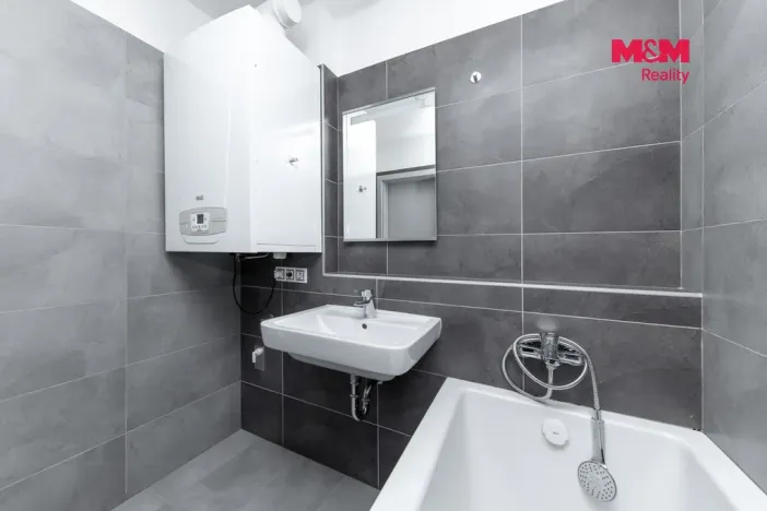 Prodej bytu 2+kk, Moravany, Višňová, 51 m2