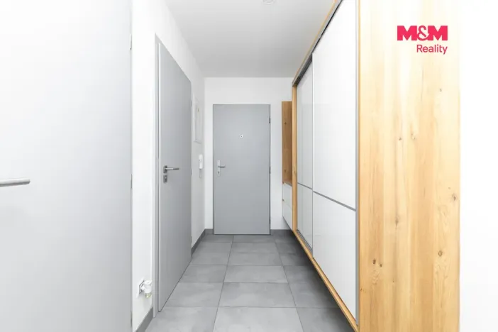 Prodej bytu 2+kk, Moravany, Višňová, 51 m2