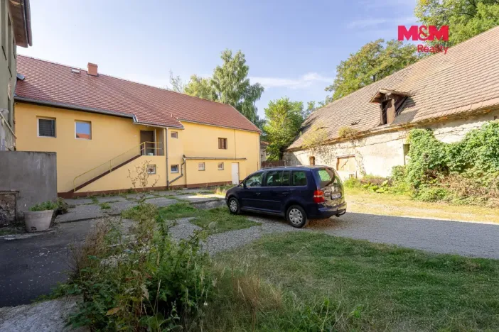 Prodej činžovního domu, Liběchov, nám. V. Levého, 1120 m2