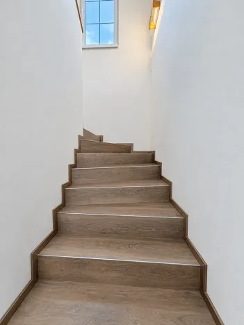 Prodej rodinného domu, Jesenice, Labutí, 238 m2