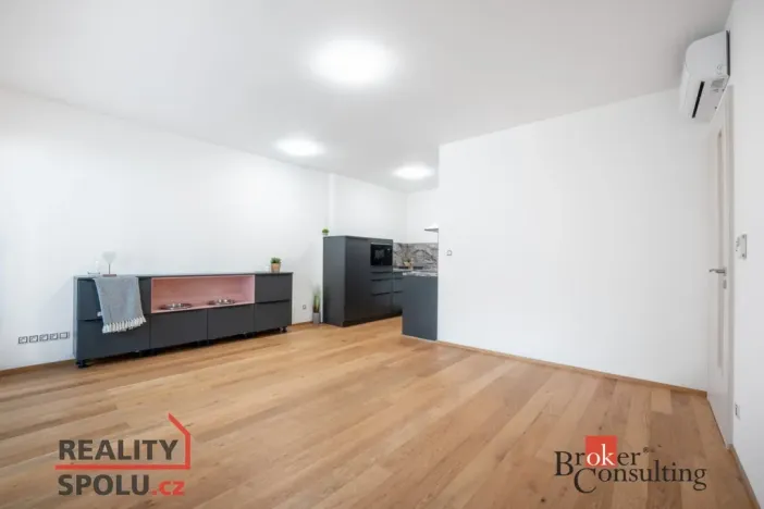 Pronájem bytu 1+kk, Brno - Jehnice, Kleštínek, 56 m2