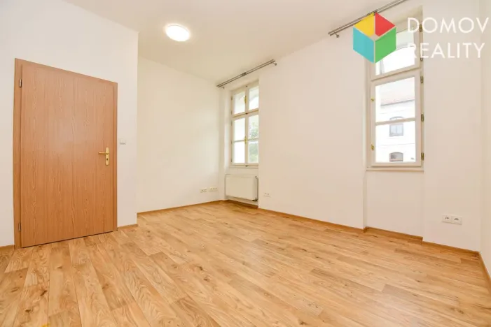 Pronájem bytu 1+1, Králův Dvůr, Bezručova, 39 m2