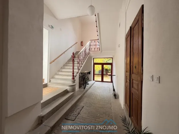 Pronájem bytu 2+kk, Znojmo, Coufalova, 45 m2