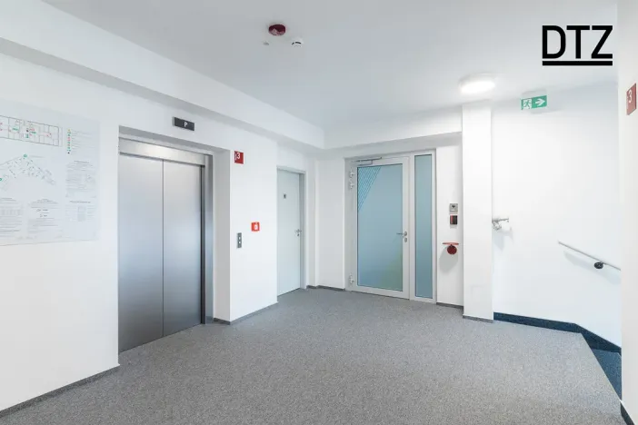 Pronájem kanceláře, Liberec - Liberec II-Nové Město, Chrastavská, 268 m2