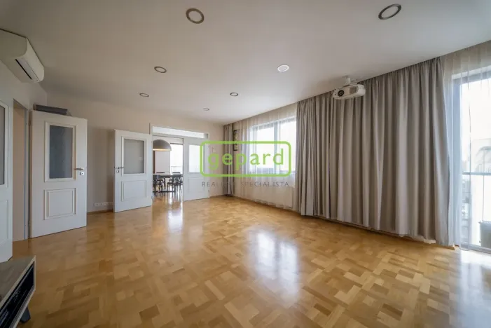 Prodej bytu 6+kk a větší, Praha, Učňovská, 190 m2