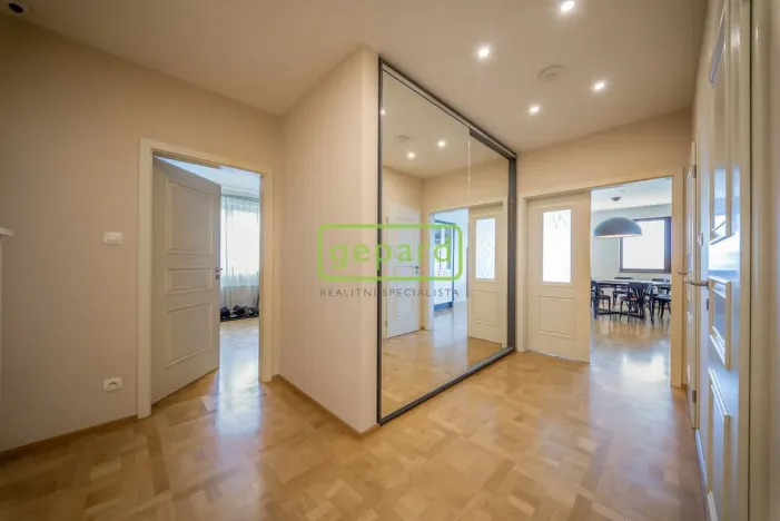 Prodej bytu 6+kk a větší, Praha, Učňovská, 190 m2