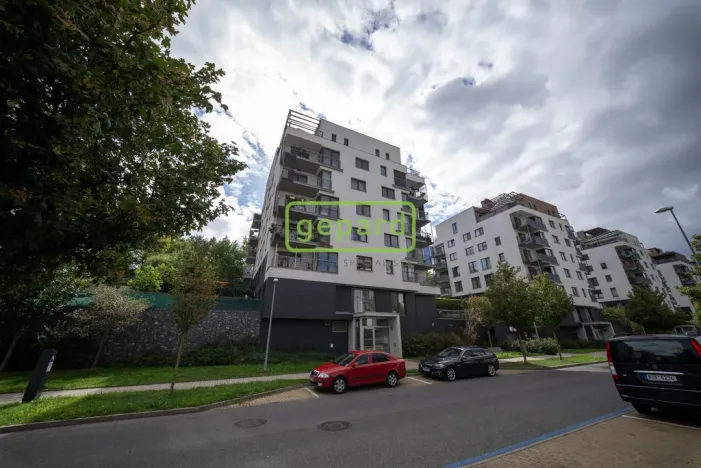 Prodej bytu 6+kk a větší, Praha, Učňovská, 190 m2