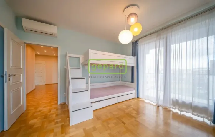Prodej bytu 6+kk a větší, Praha, Učňovská, 190 m2