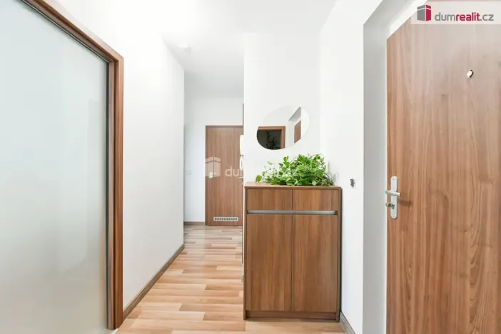 Pronájem bytu 3+kk, Praha - Uhříněves, Václava Trojana, 68 m2