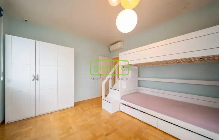 Prodej bytu 4+kk, Praha, Učňovská, 99 m2