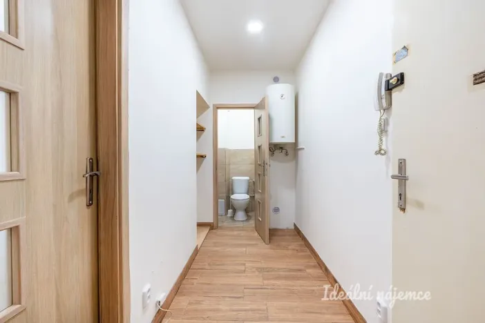 Pronájem bytu 2+1, Praha - Břevnov, Bolívarova, 65 m2