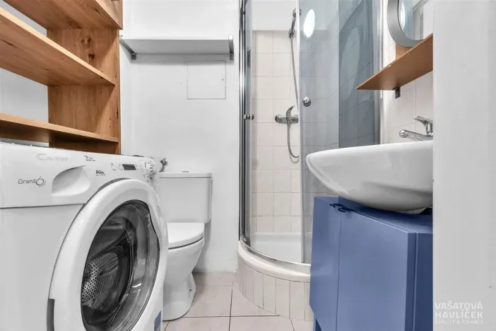 Pronájem bytu 1+1, Hradec Králové, Ladova, 29 m2