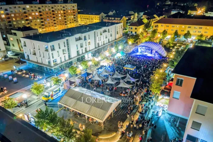 Prodej bytu 2+kk, Veselí nad Moravou, náměstí Míru, 45 m2