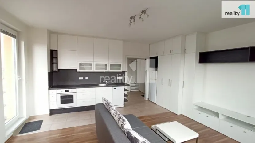 Pronájem bytu 2+kk, Praha - Uhříněves, U uhříněveské obory, 43 m2