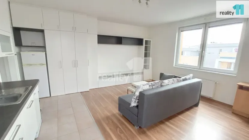 Pronájem bytu 2+kk, Praha - Uhříněves, U uhříněveské obory, 43 m2