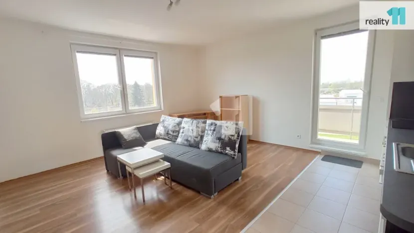 Pronájem bytu 2+kk, Praha - Uhříněves, U uhříněveské obory, 43 m2