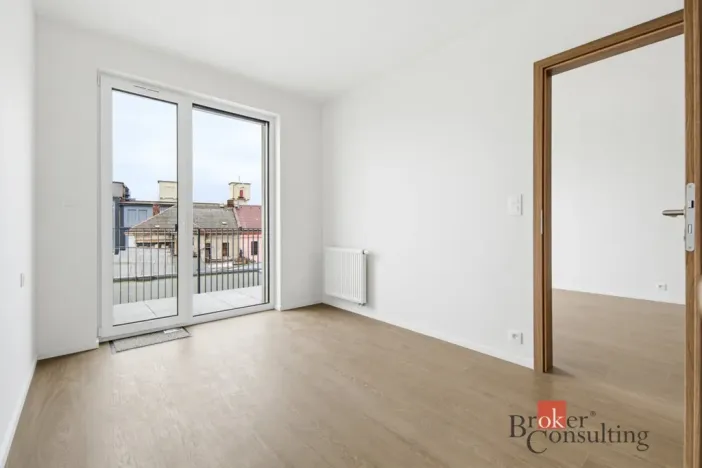 Pronájem bytu 2+kk, Hradec Králové, Na Střezině, 48 m2