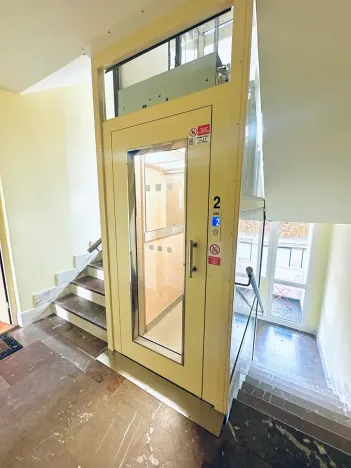 Prodej bytu 3+1, Karlovy Vary, Šmeralova, 87 m2