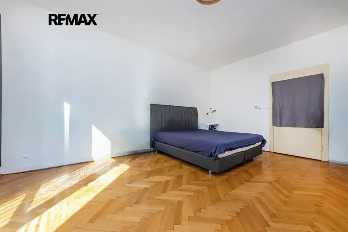 Pronájem bytu 2+1, Praha - Dejvice, Kafkova, 77 m2