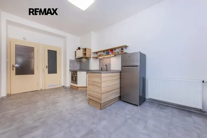 Pronájem bytu 2+1, Praha - Dejvice, Kafkova, 77 m2