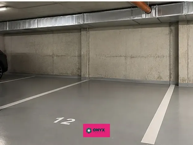 Pronájem garážového stání, Šlapanice, Brněnská, 12 m2