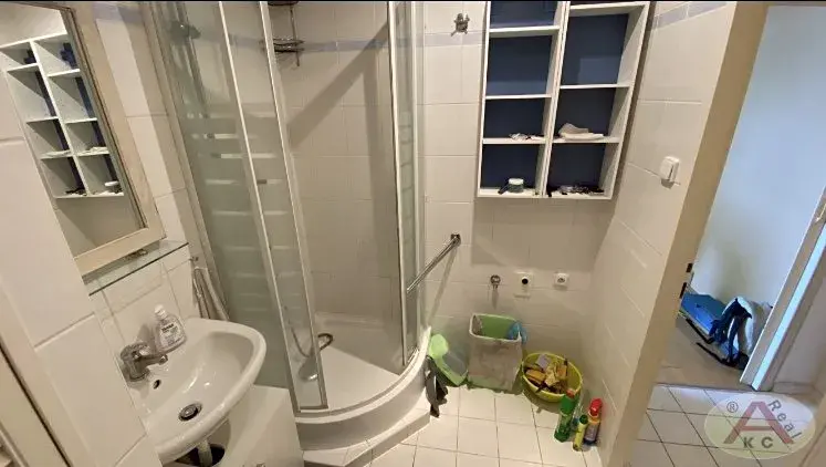 Pronájem bytu 1+kk, Praha - Michle, V zápolí, 30 m2