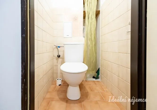 Pronájem bytu 2+kk, Praha - Čakovice, Cukrovarská, 40 m2