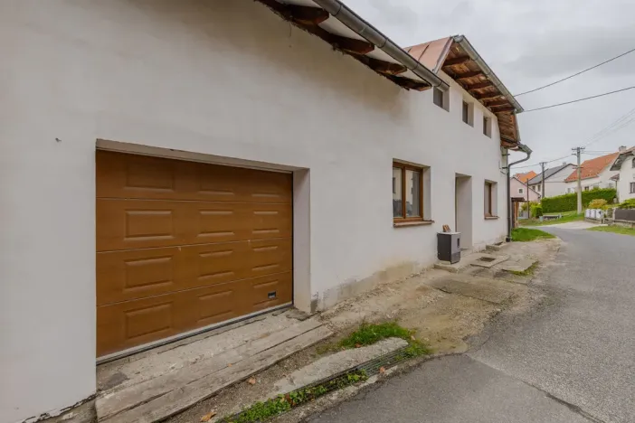 Prodej rodinného domu, Komňa, 182 m2