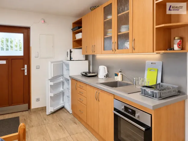 Pronájem bytu 2+1, Těchařovice, 62 m2