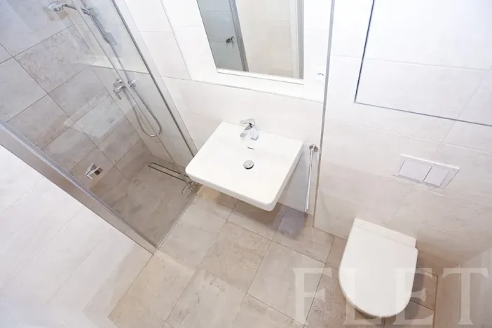 Pronájem bytu 1+kk, Praha - Karlín, U Mlýnského kanálu, 36 m2