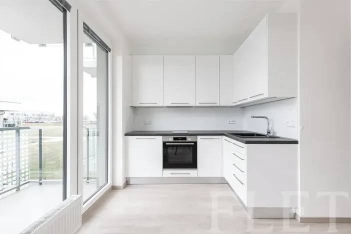 Pronájem bytu 1+kk, Praha - Třebonice, Thomasova, 33 m2