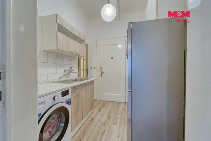 Prodej bytu 1+kk, Plzeň - Lobzy, Rokycanská, 30 m2