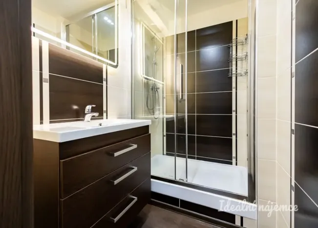 Pronájem bytu 2+kk, Praha - Horní Měcholupy, Boloňská, 43 m2