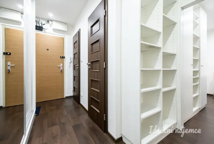 Pronájem bytu 2+kk, Praha - Horní Měcholupy, Boloňská, 43 m2