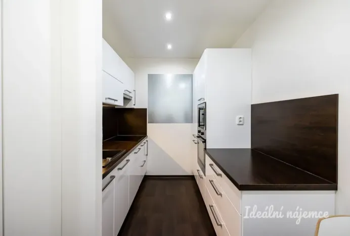 Pronájem bytu 2+kk, Praha - Horní Měcholupy, Boloňská, 43 m2