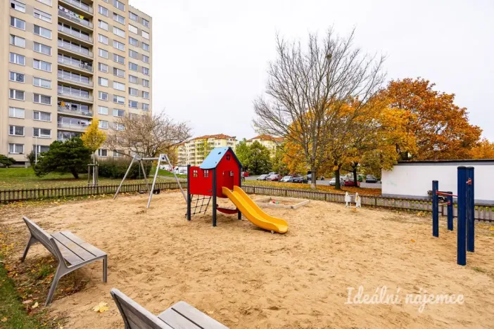 Pronájem bytu 2+kk, Praha - Horní Měcholupy, Boloňská, 43 m2