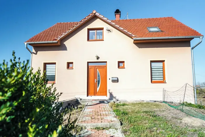 Prodej rodinného domu, Perná, 258 m2