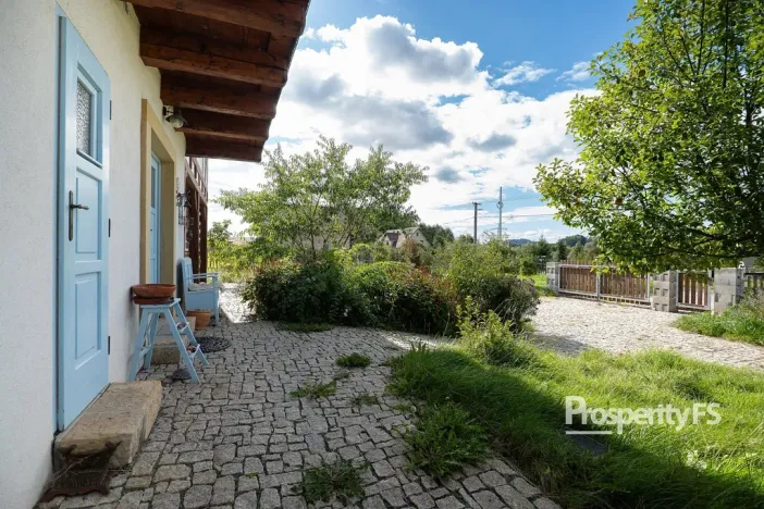 Prodej rodinného domu, Brniště - Hlemýždí, 200 m2