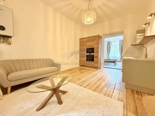 Pronájem bytu 2+kk, Praha - Karlín, Karlínské náměstí, 50 m2