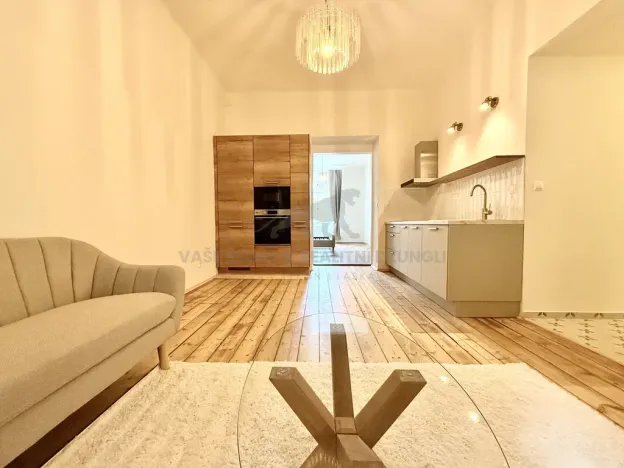 Pronájem bytu 2+kk, Praha - Karlín, Karlínské náměstí, 50 m2