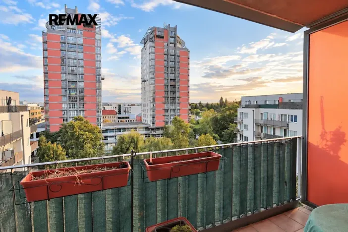 Prodej bytu 1+kk, Praha - Strašnice, Názovská, 35 m2
