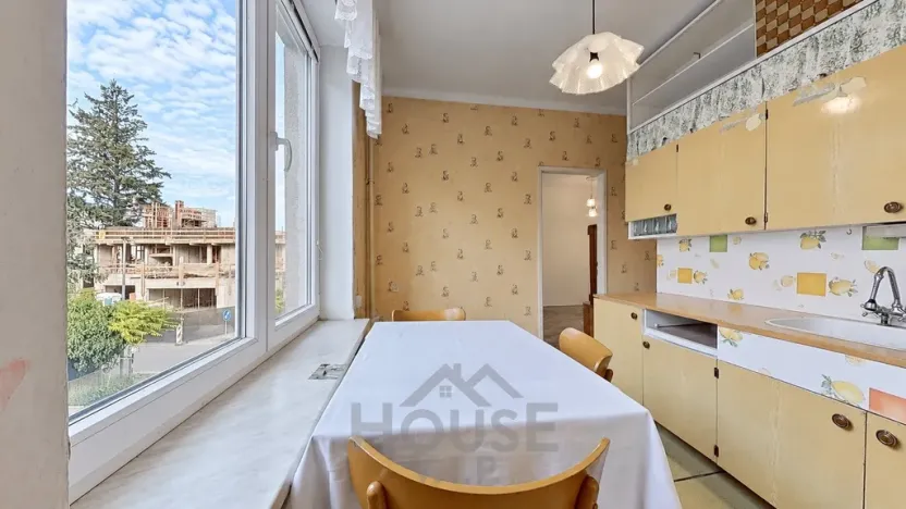 Prodej bytu 2+1, Praha, U páté baterie, 52 m2