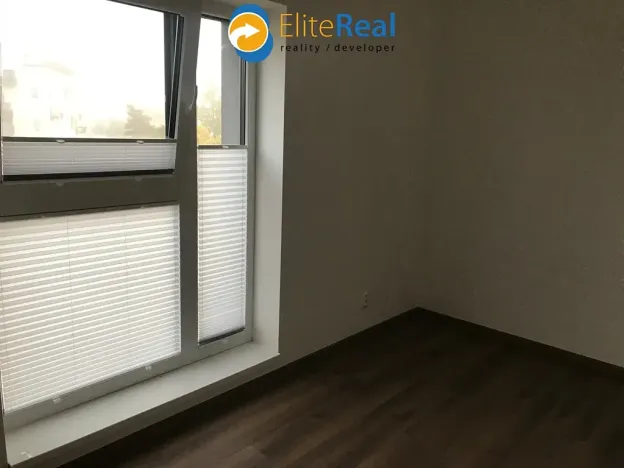 Pronájem bytu 2+kk, Olomouc, Varšavské nám., 40 m2