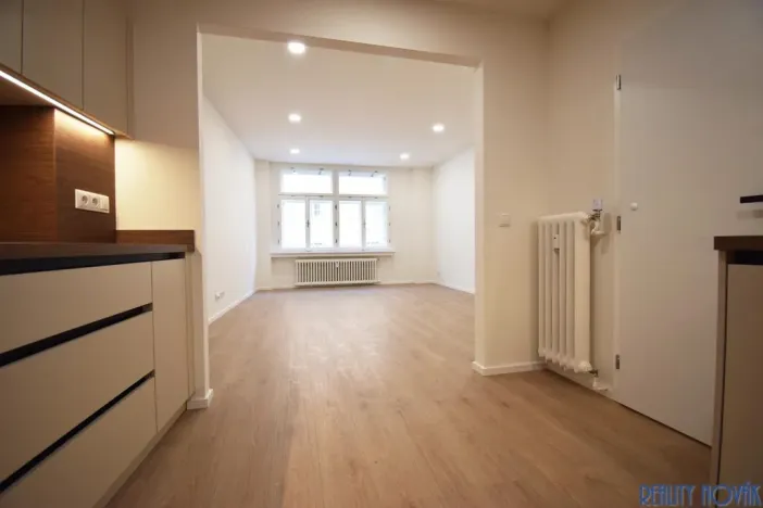 Pronájem bytu 3+kk, Praha - Holešovice, Janovského, 86 m2