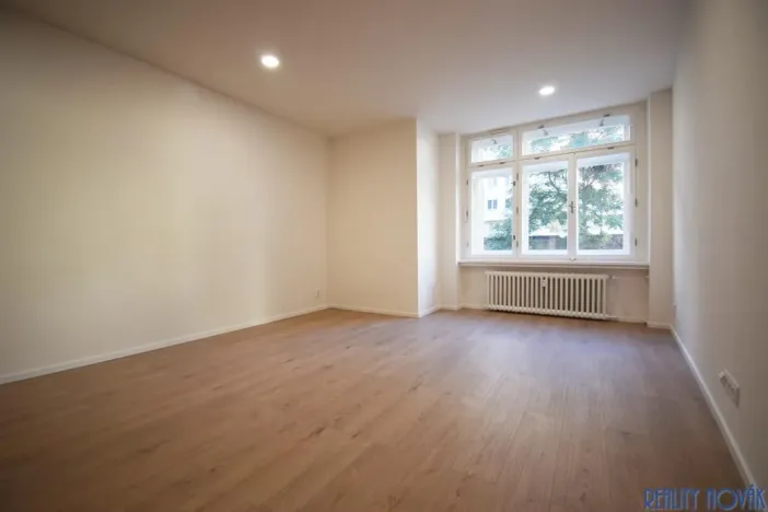 Pronájem bytu 3+kk, Praha - Holešovice, Janovského, 86 m2