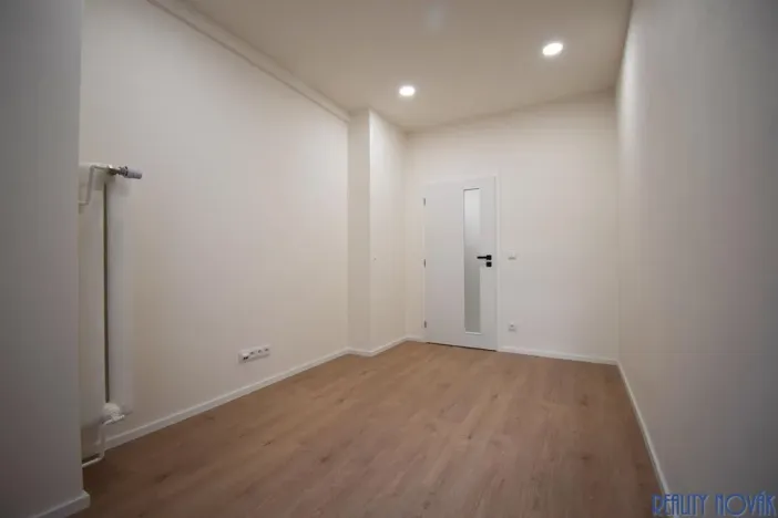 Pronájem bytu 3+kk, Praha - Holešovice, Janovského, 86 m2