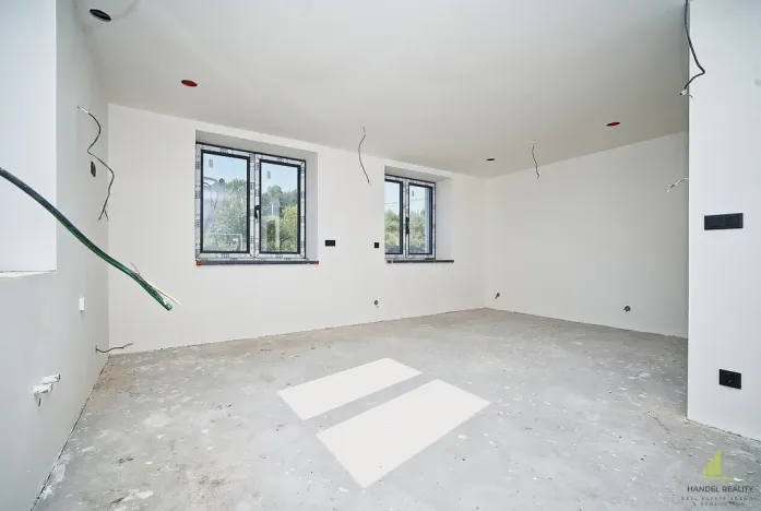 Prodej bytu 2+kk, Krhová, Hlavní, 72 m2